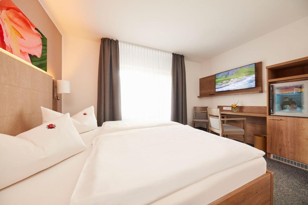 Hotel Garni Sonnenhof Reichenberg  外观 照片