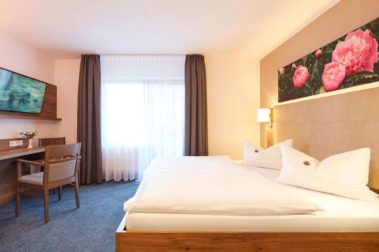 Hotel Garni Sonnenhof Reichenberg  外观 照片