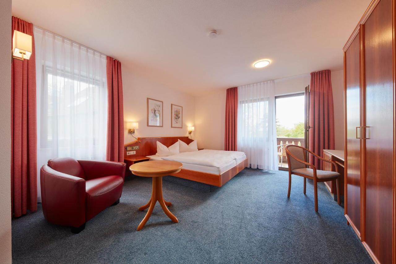 Hotel Garni Sonnenhof Reichenberg  外观 照片
