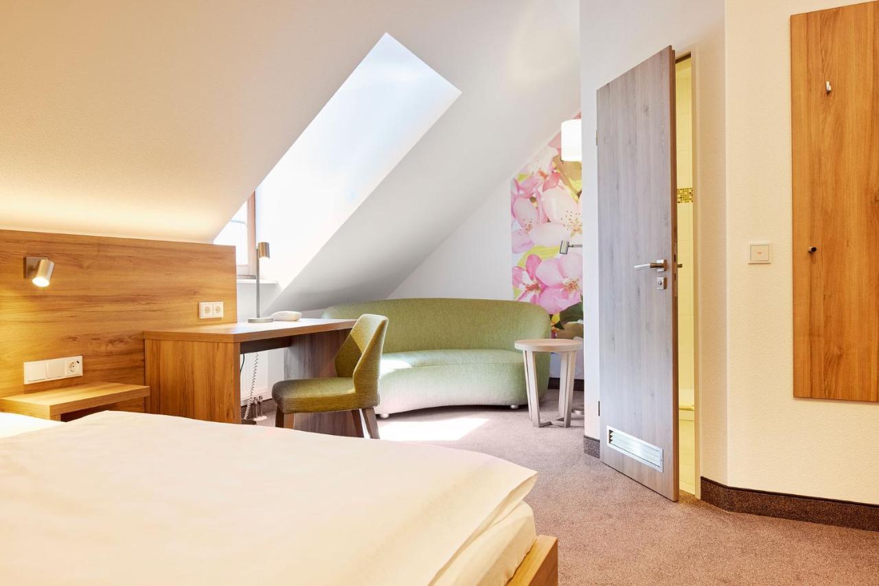 Hotel Garni Sonnenhof Reichenberg  外观 照片