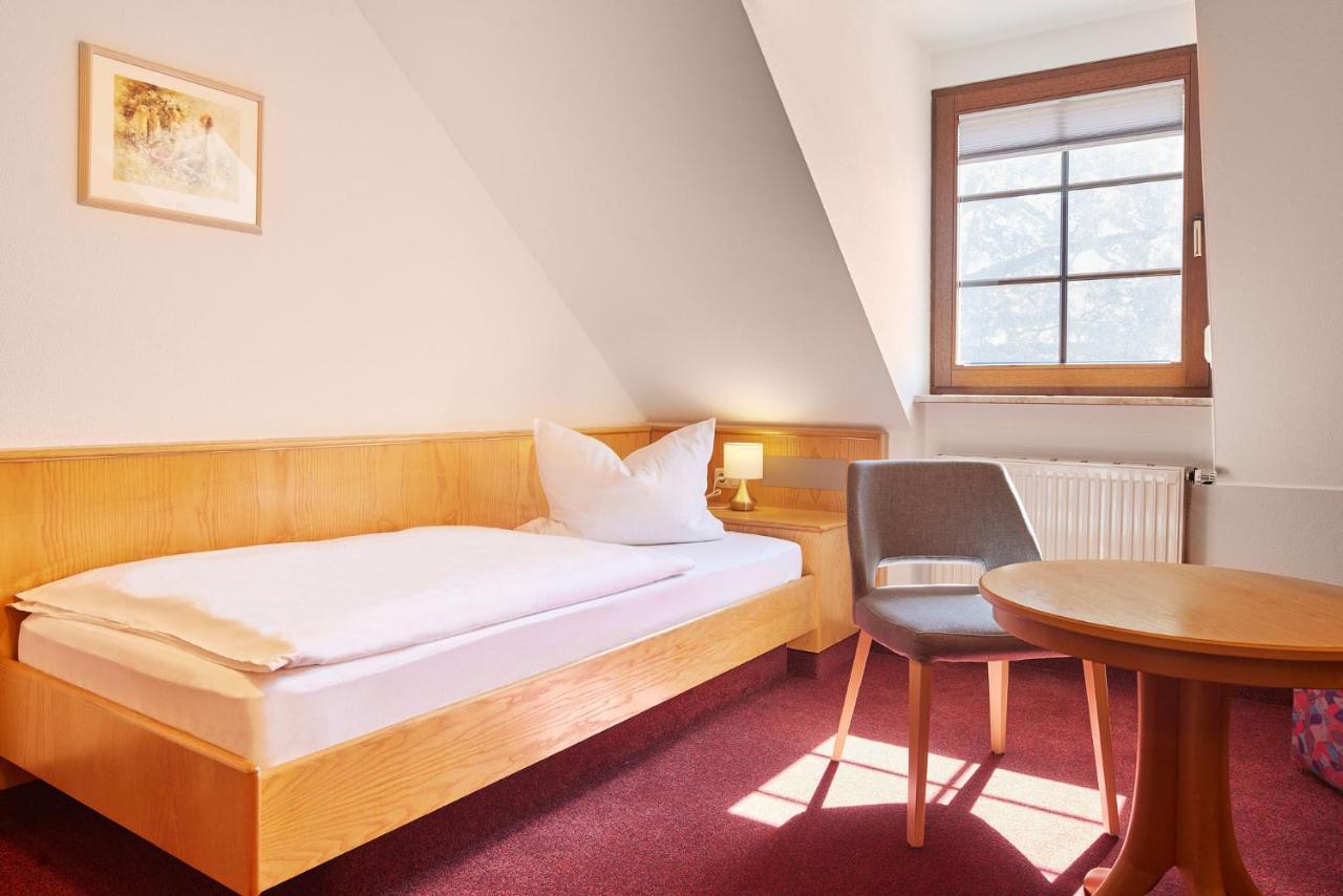 Hotel Garni Sonnenhof Reichenberg  外观 照片