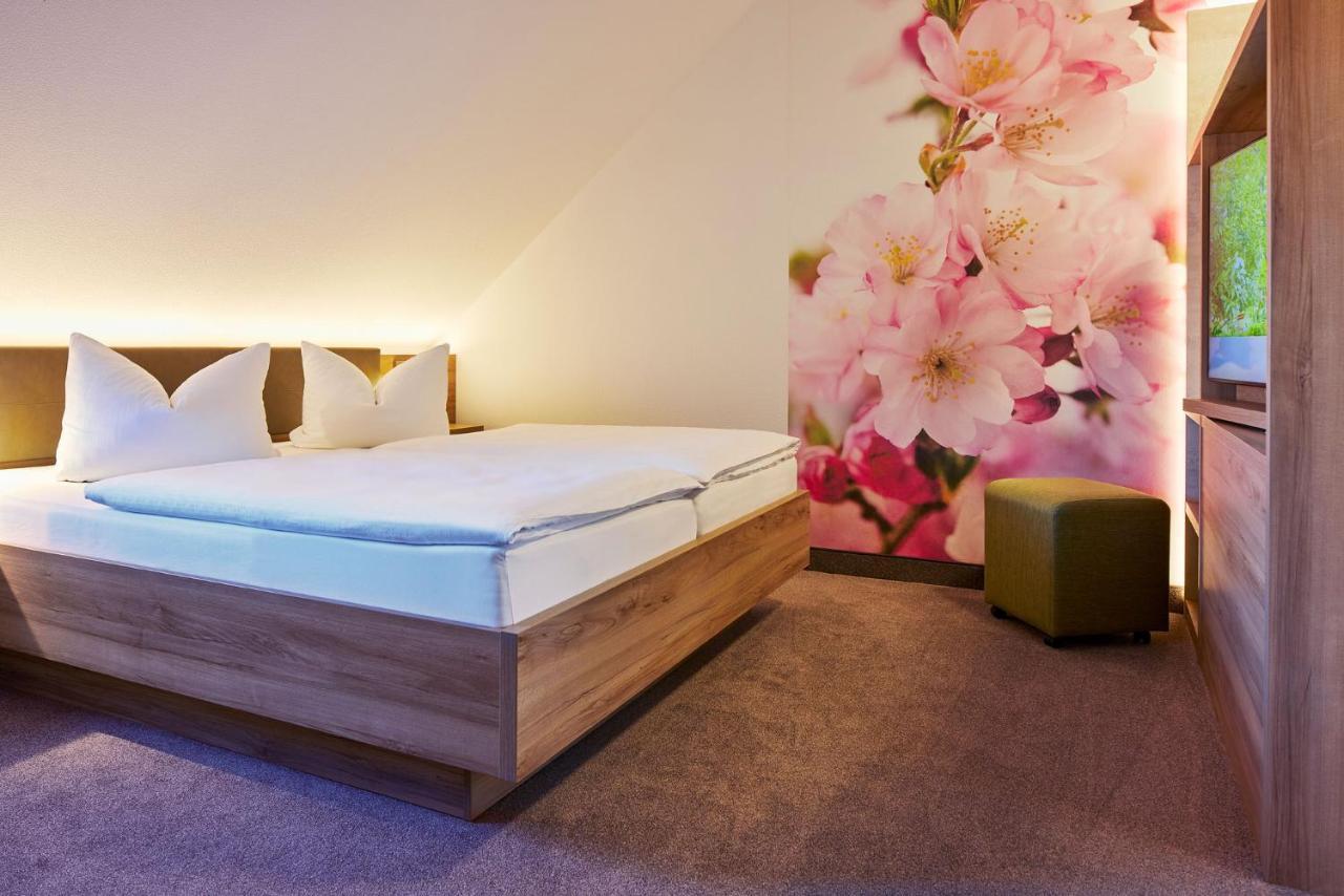 Hotel Garni Sonnenhof Reichenberg  外观 照片