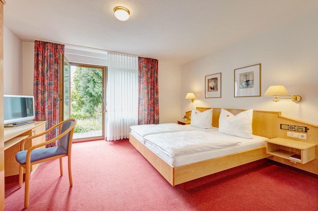 Hotel Garni Sonnenhof Reichenberg  外观 照片