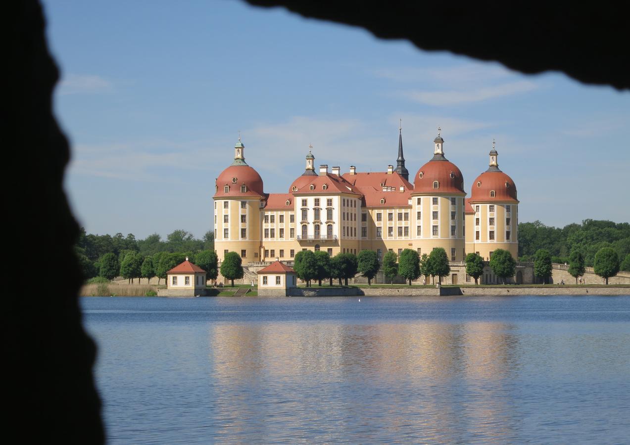Hotel Garni Sonnenhof Reichenberg  外观 照片