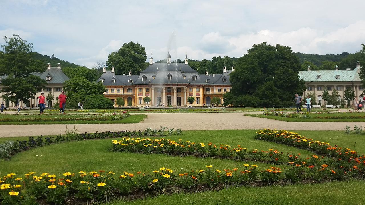 Hotel Garni Sonnenhof Reichenberg  外观 照片