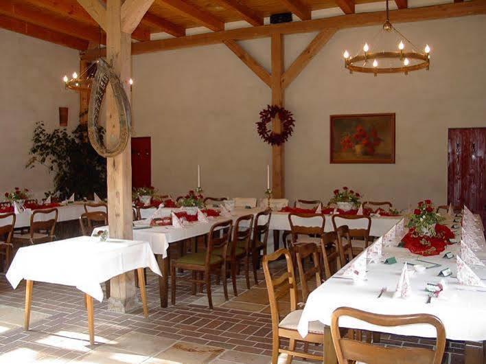 Hotel Garni Sonnenhof Reichenberg  外观 照片